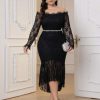 VESTIDO DE ENCAJE NEGRO